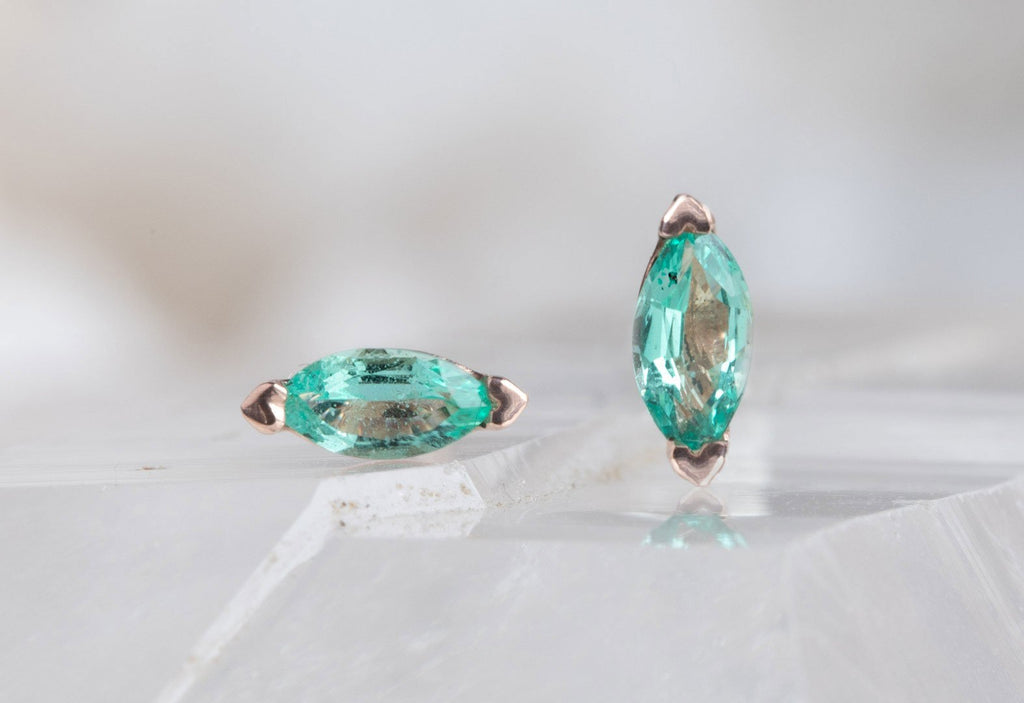emerald stud earrings 